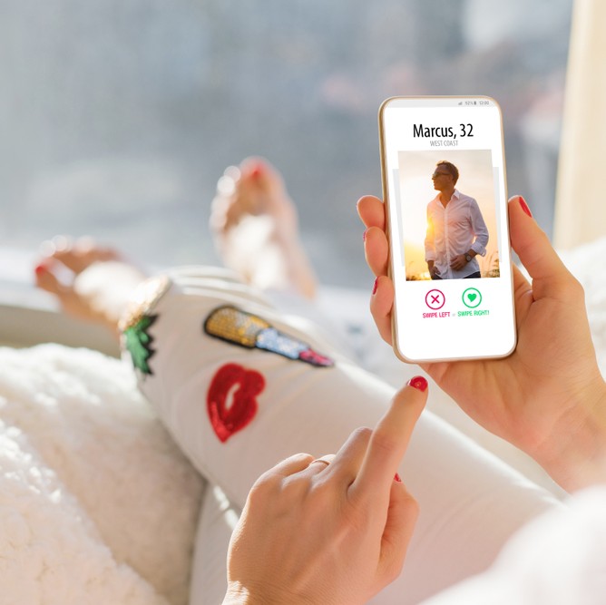 Crystals of Transformation: 12 Healing Stones and Their Magical Purposes